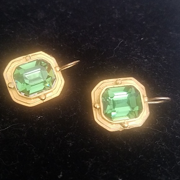 Vintage Faux Gold and Emerald Earrings - Picture 2 of 6